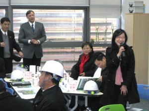 chinese-mayors-visit-to-classroom-of-the-future Chinese mayor and guests tour Classroom of the Future